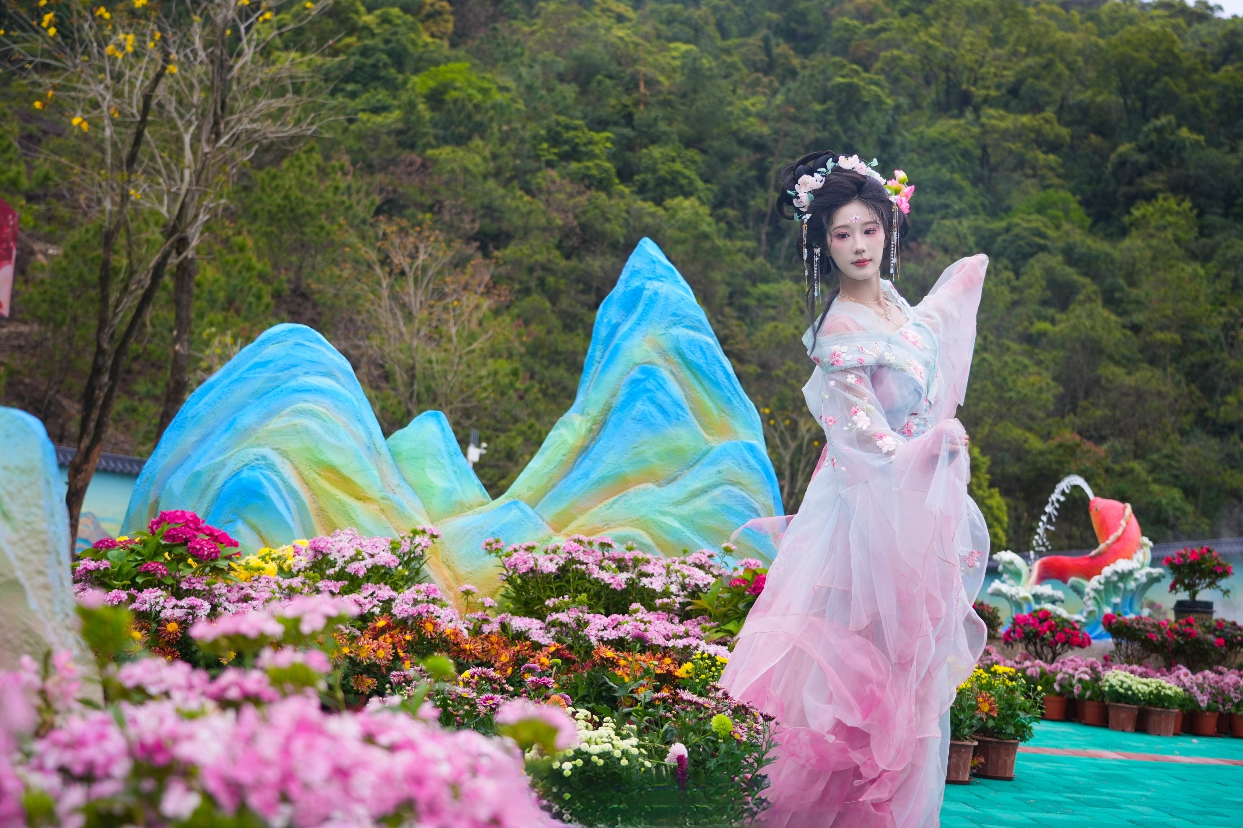 它就是东莞观音山！五一假期是难得的家人团聚时刻，与家人一起，来东莞观音山，打卡天