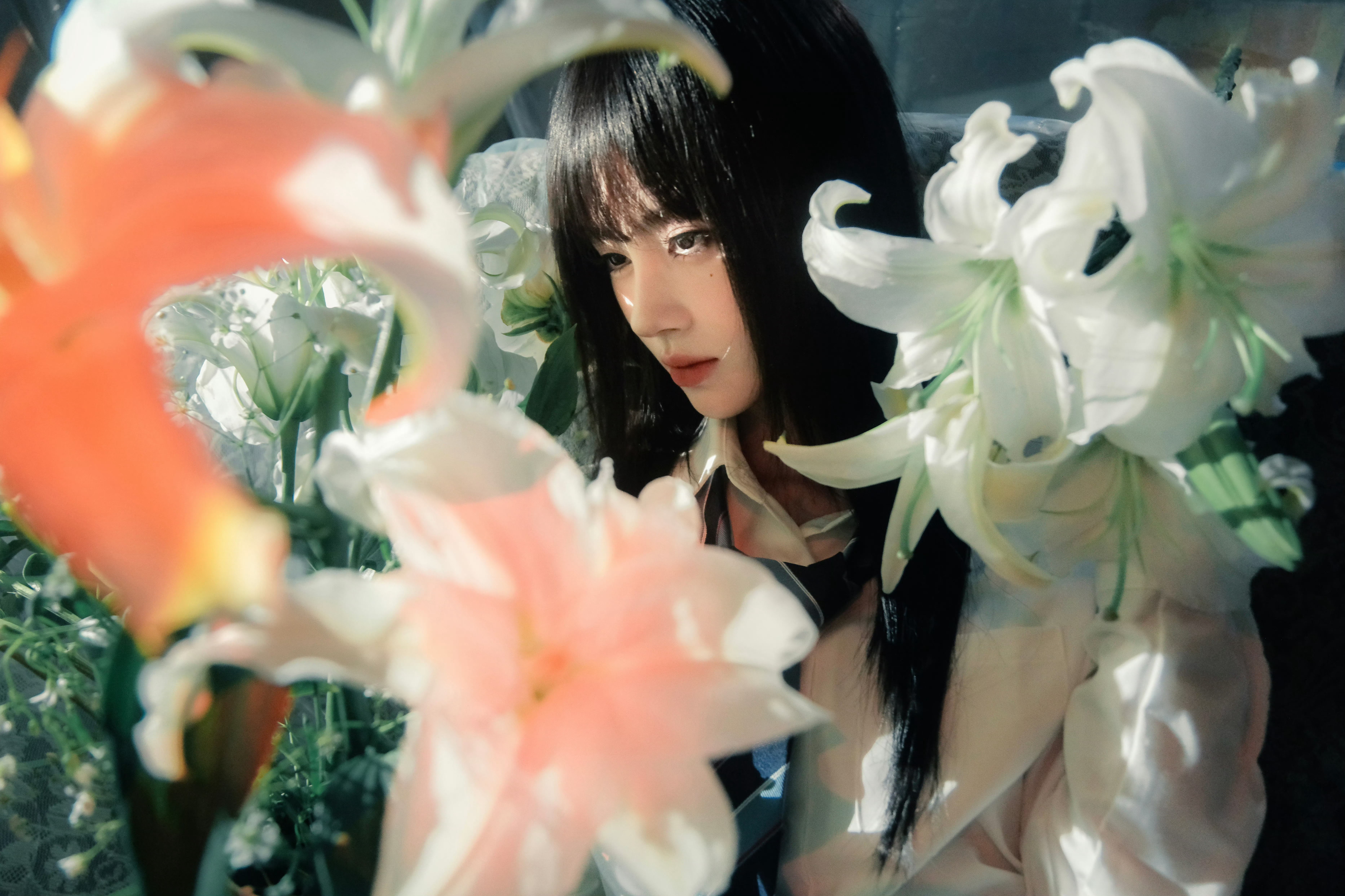 鞠婧祎学姐的立夏绮遇，很带感很出片，说不定水莲少女这个主题会在各个线下的摄影工作