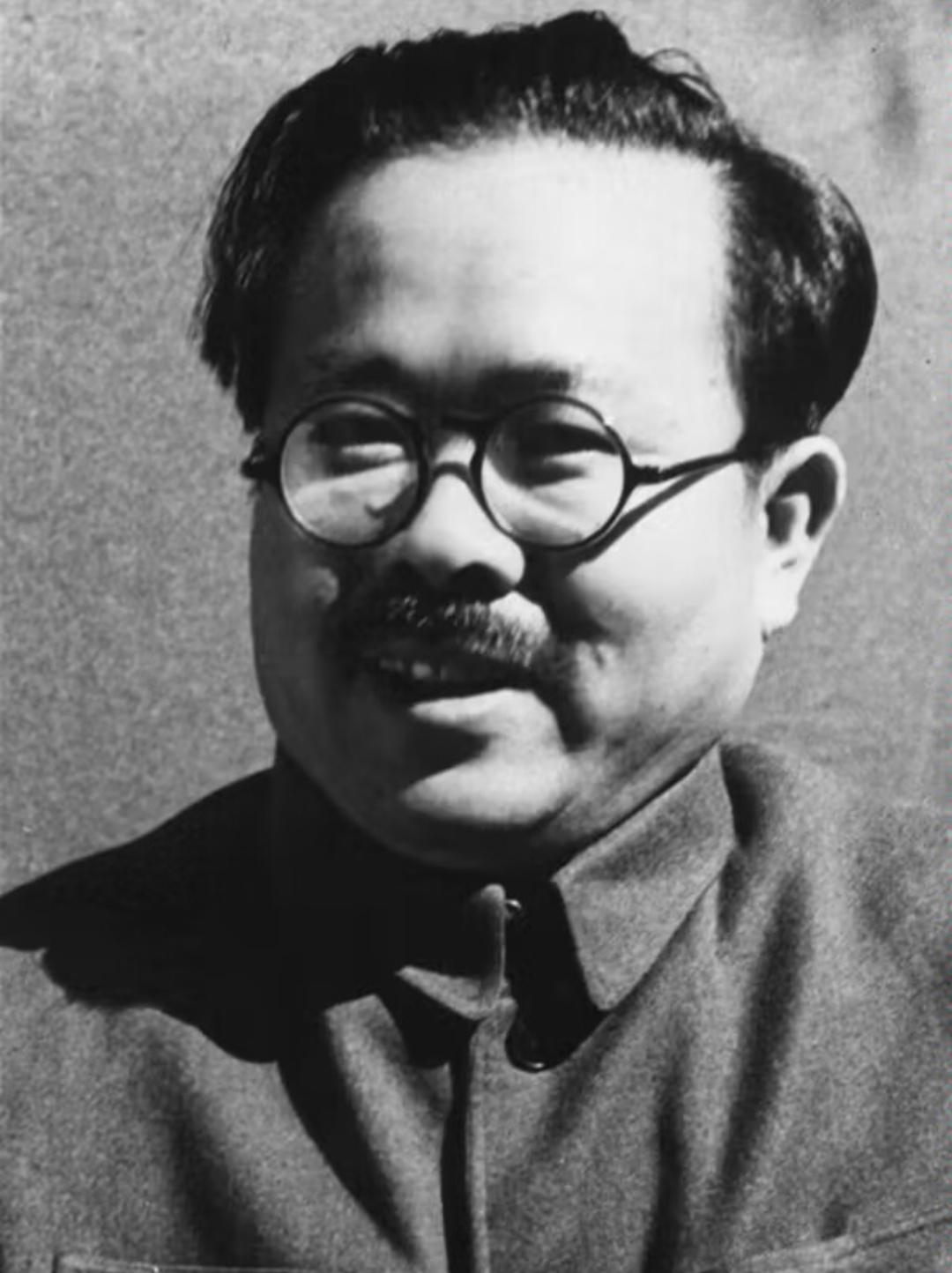 1949年，开国大典前，毛主席突然下了一道特殊的禁令：“任弼时同志不能出席开国大