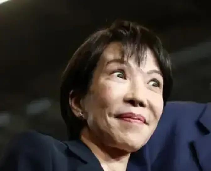 快讯！快讯！
高市软了，特朗普沉默了？《华尔街日报》11月26号报道，特朗普在电