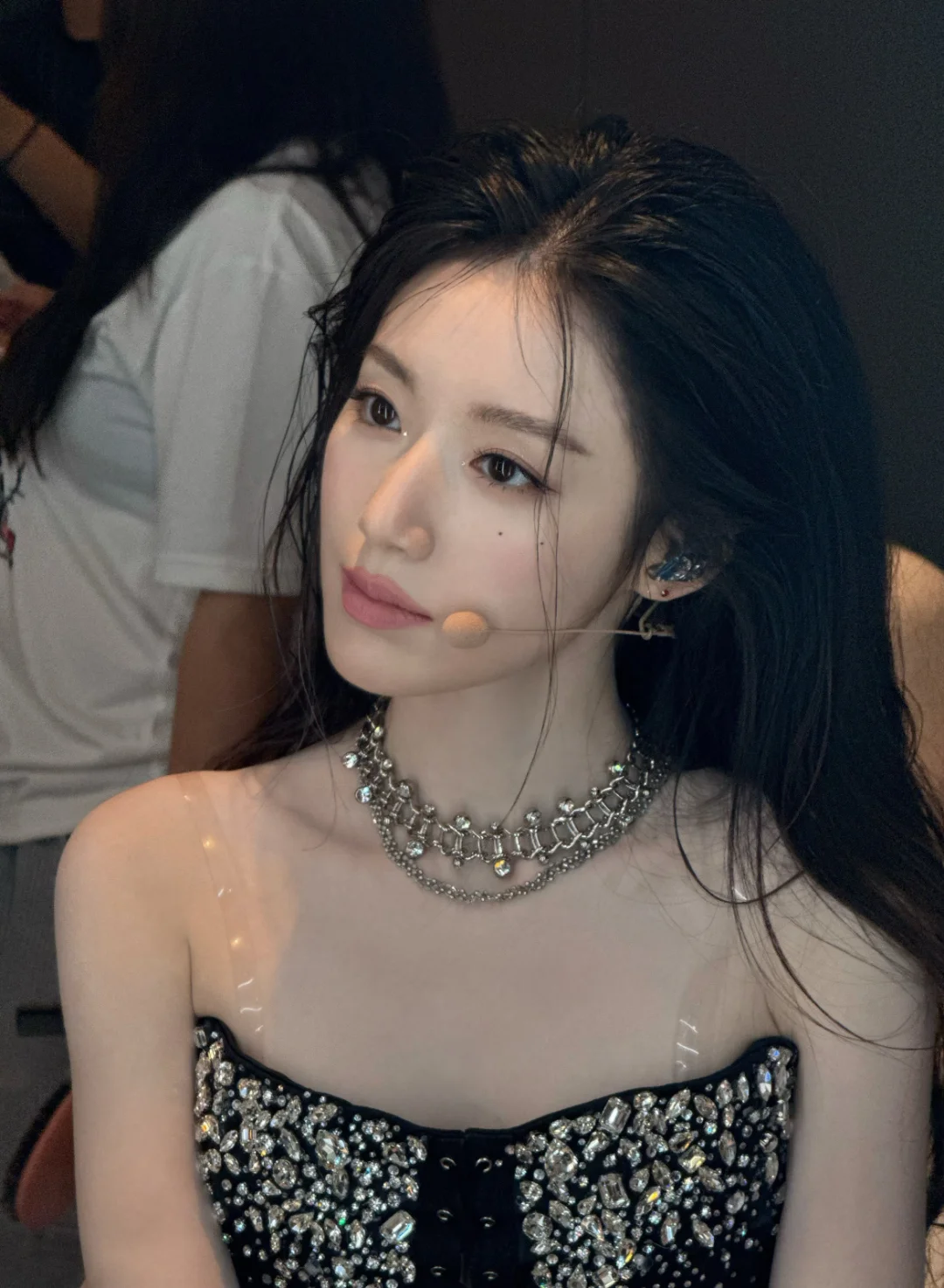 舒华呀 这个距离是不是太近了 要被美晕了
