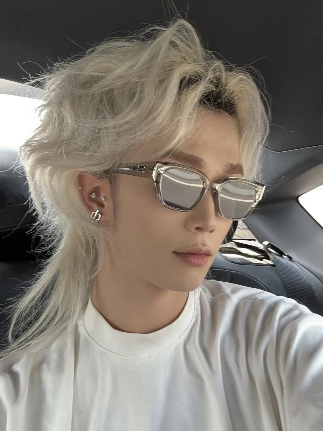 什么值不值得，全身上下眼镜腿最直