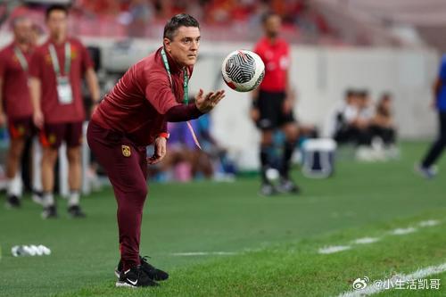 中国U22男足争进U23亚洲杯正赛U22国足vs澳大利亚U22安东尼奥：澳大利亚