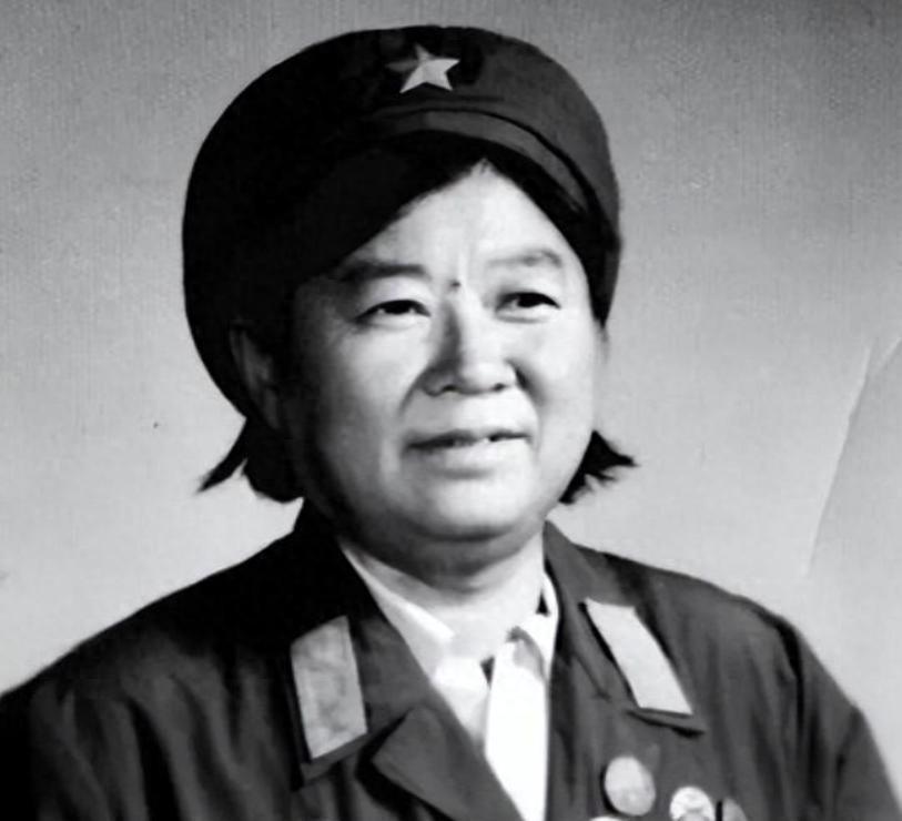 郭俊卿去世后，南京军区副司令员张明请示上级，是否可以特招郭俊卿女儿参军入伍？
1