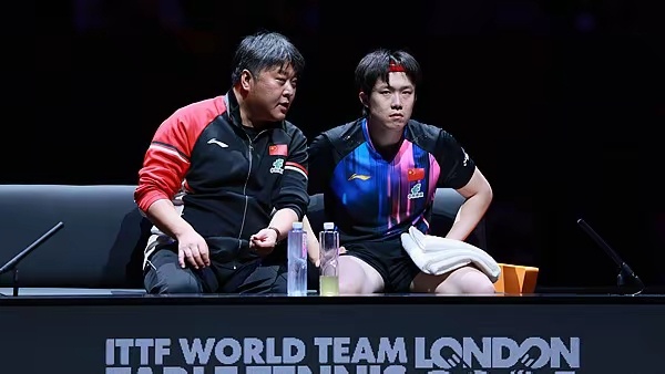 乒乓球亚洲杯｜国乒新教练员走马上任，王楚钦林诗栋与新指导配合不错乒乓球林诗栋 作