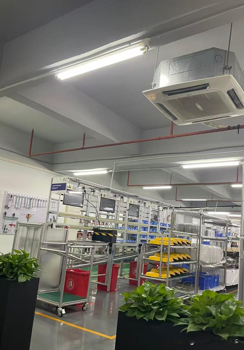 钱多事少离家近，这样的工作能不能多来一些。老婆又找到日结的临时工了，而且就在小区