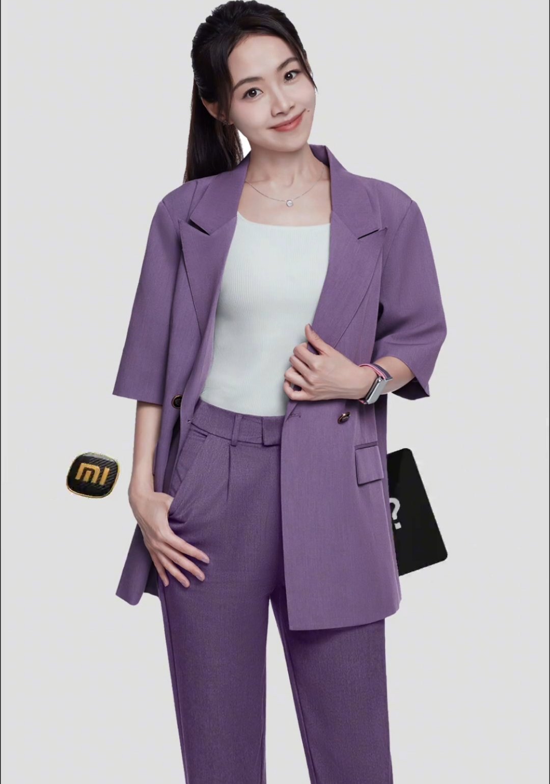 这不是王腾的小米车标吗？我装馨心口袋里。 ​​​
