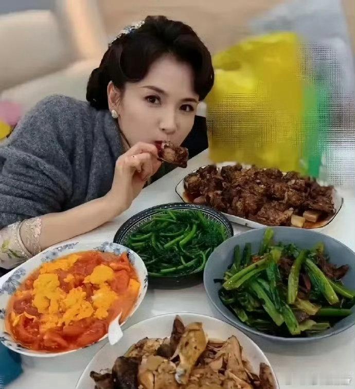 刘涛说大肠包榴莲香极了百厨大战真的被刘涛的味蕾狠狠震惊到，常人难以接受的大肠包榴