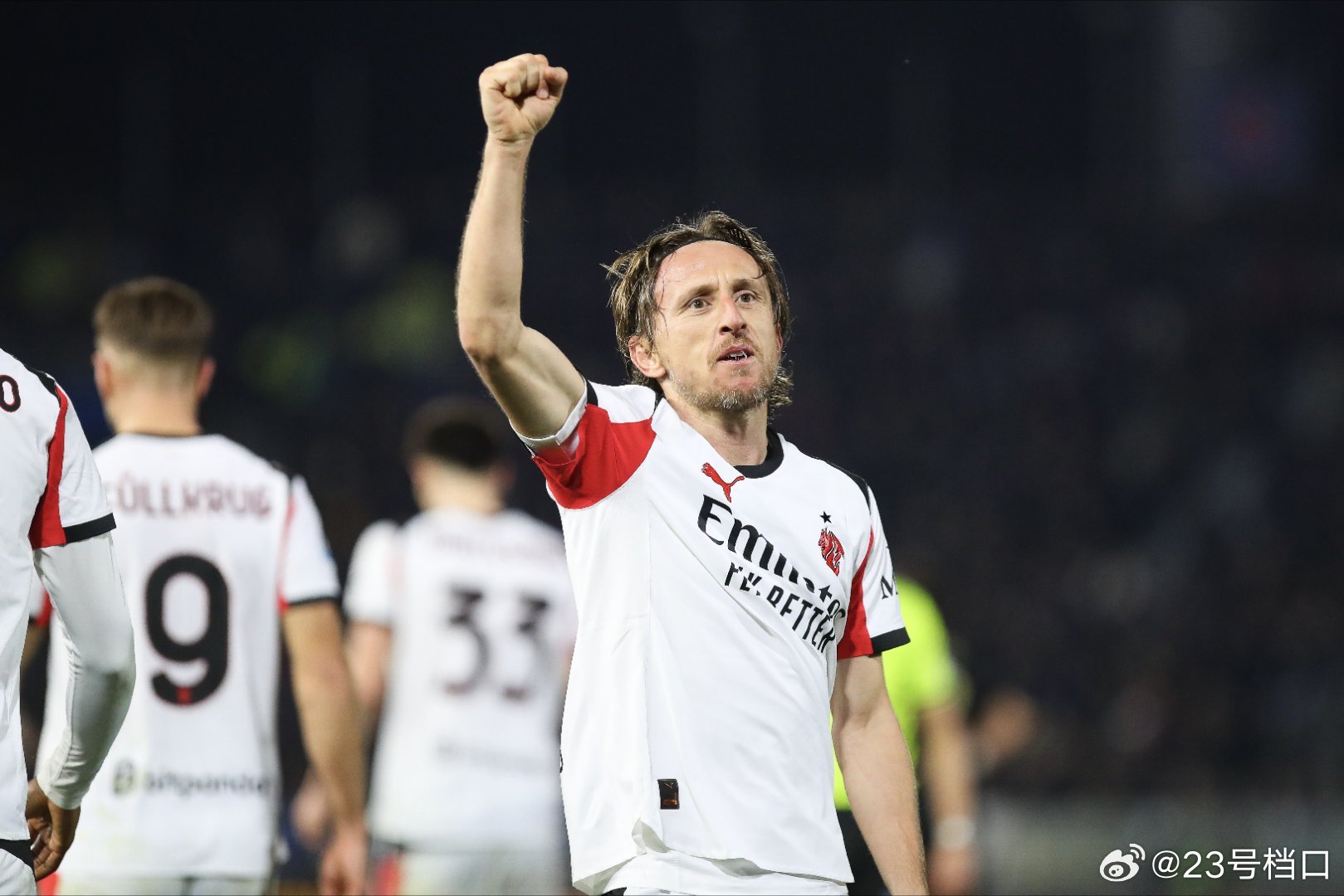 【F.罗马诺】对莫德里奇🇭🇷而言，征战欧冠具有最大的诱惑力。尽管今年9月将年