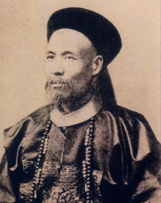 大家都知道民族英雄左宗棠收复了新疆，可很少有人了解，他在新疆还有一个重大贡献，只
