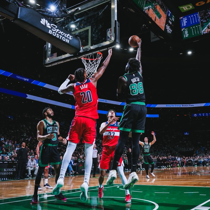 凯尔特人主帅乔-马祖拉称赞了内米亚斯-克塔今晚无私的表现，他在上半场主要负责得分