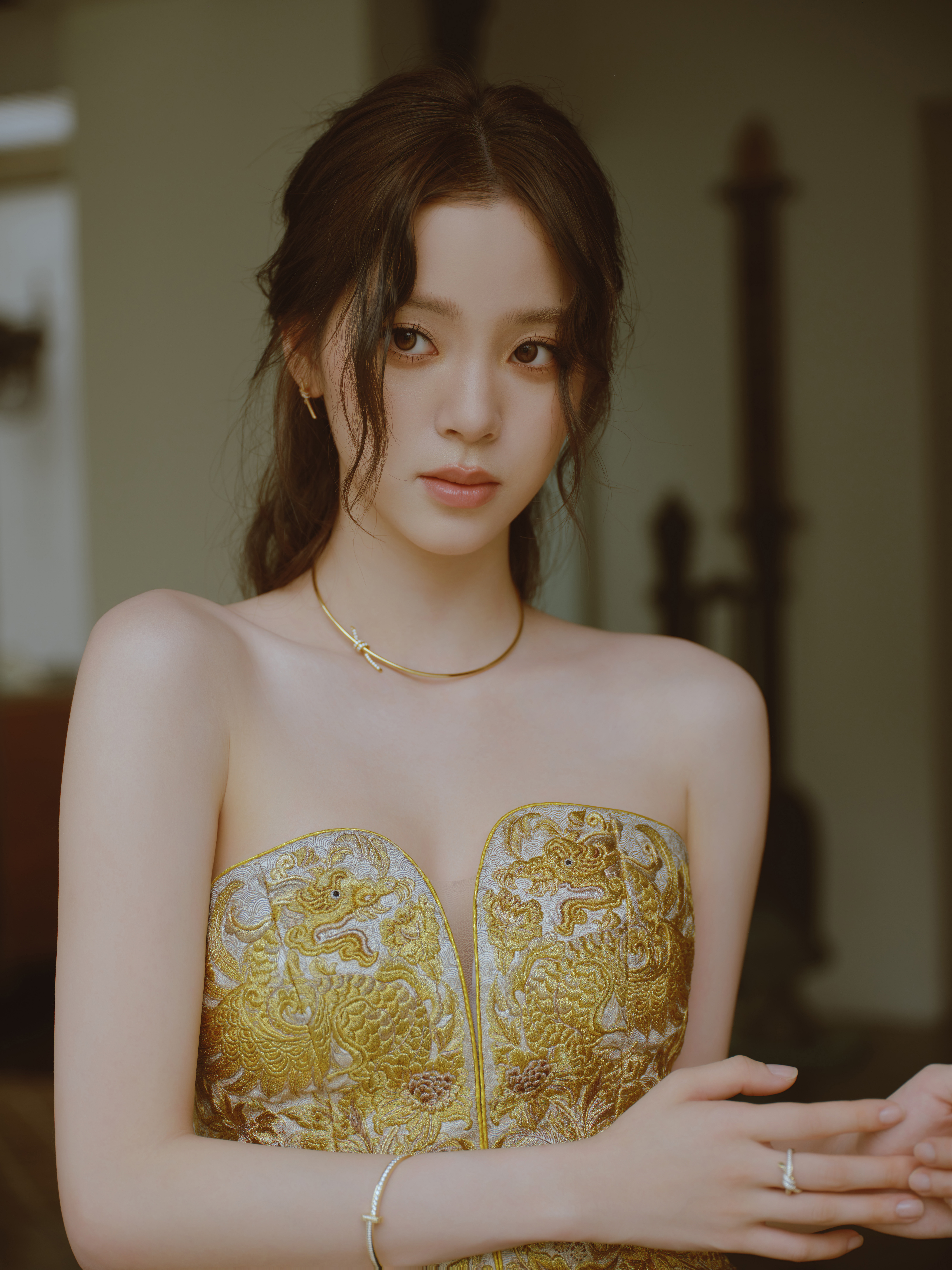 欧阳娜娜 微博文化交流之夜出图好美好高级✨ ​​​