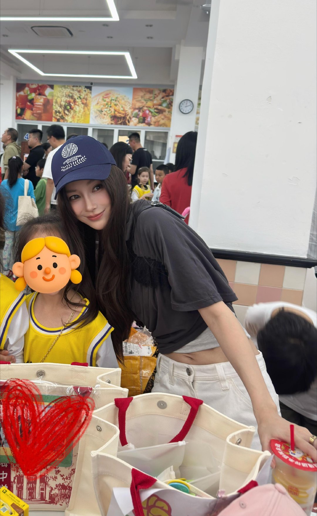 angelababy ⼁杨颖 世中逢尔 你胜过百个泛泛之交 ૮˶˃ ^ ˂˶ა