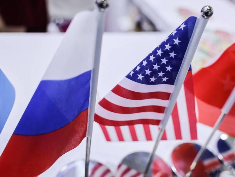 【美对委内瑞拉施压 俄罗斯向川普喊话“别犯错”】海外新鲜事 俄罗斯外交部18日向