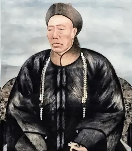 1908年慈禧太后去世，李莲英请求回老家养老。隆裕太后面色不善，心想：“你做了多