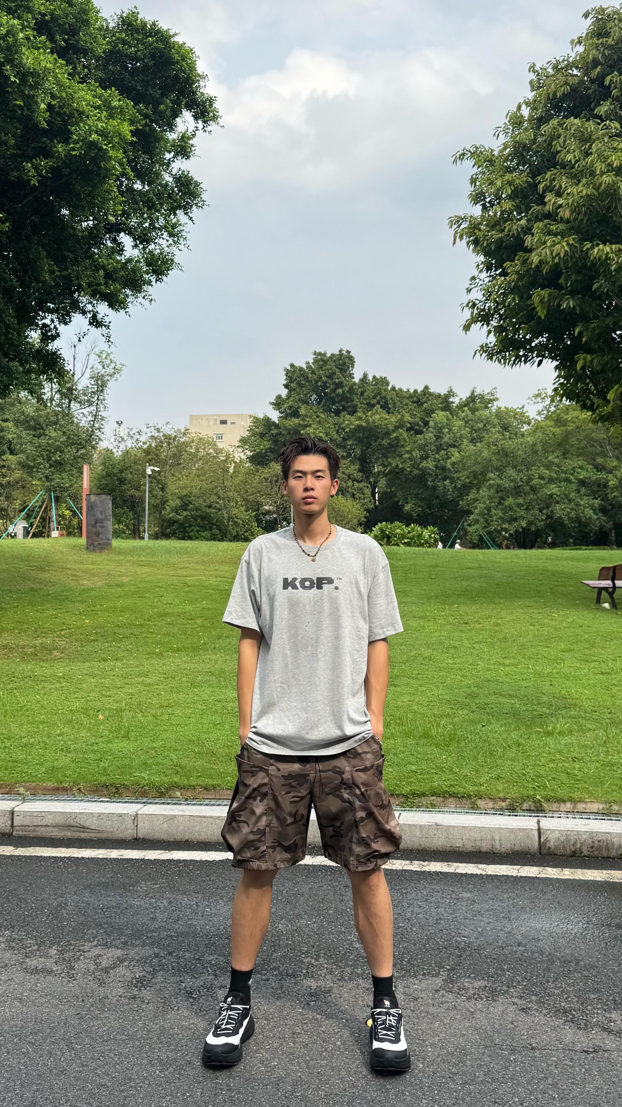 希望你过的好 无论谁在你身边。