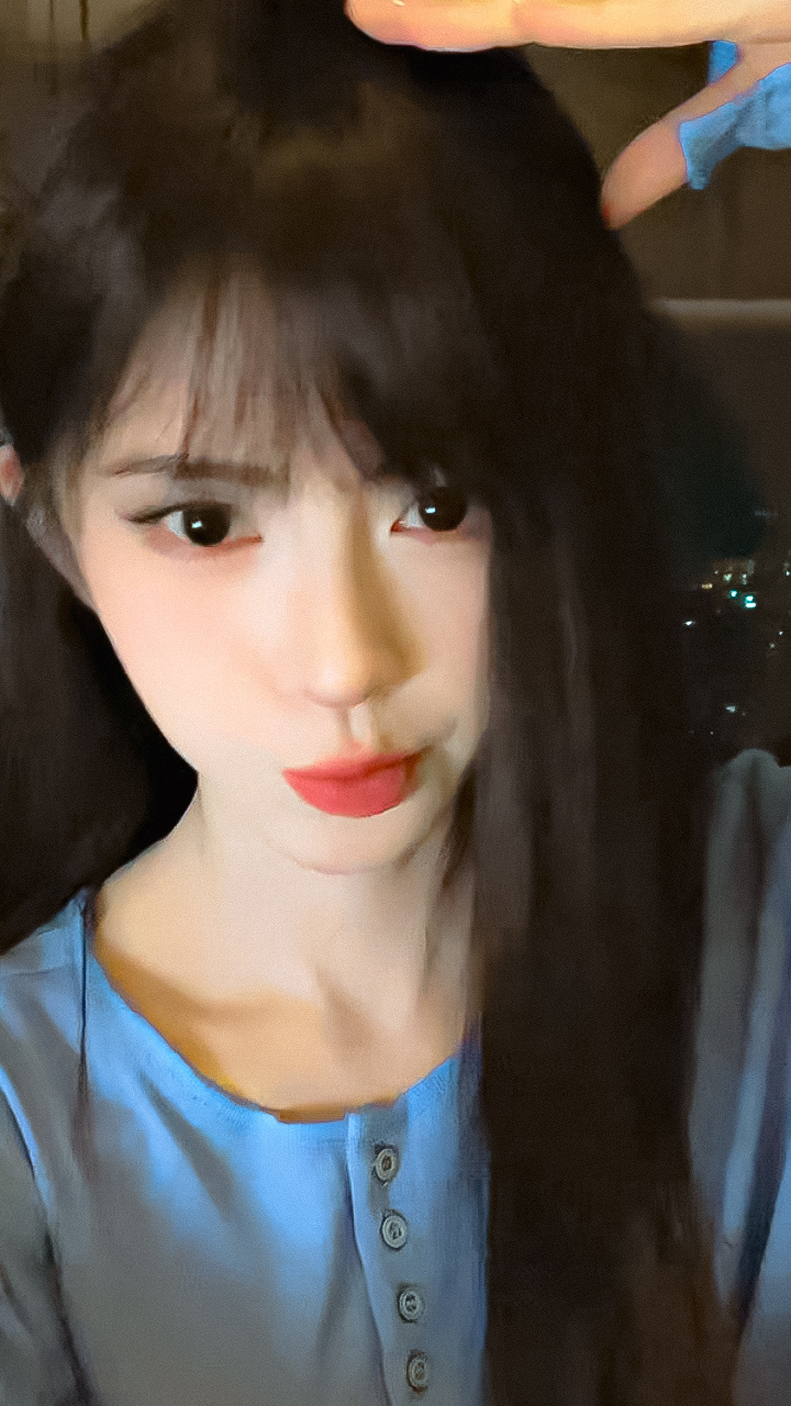鞠婧祎[超话]鞠婧祎苏绿夏jjy鞠婧祎万花世界你幸福的话，杳无音讯也没关系。​ 