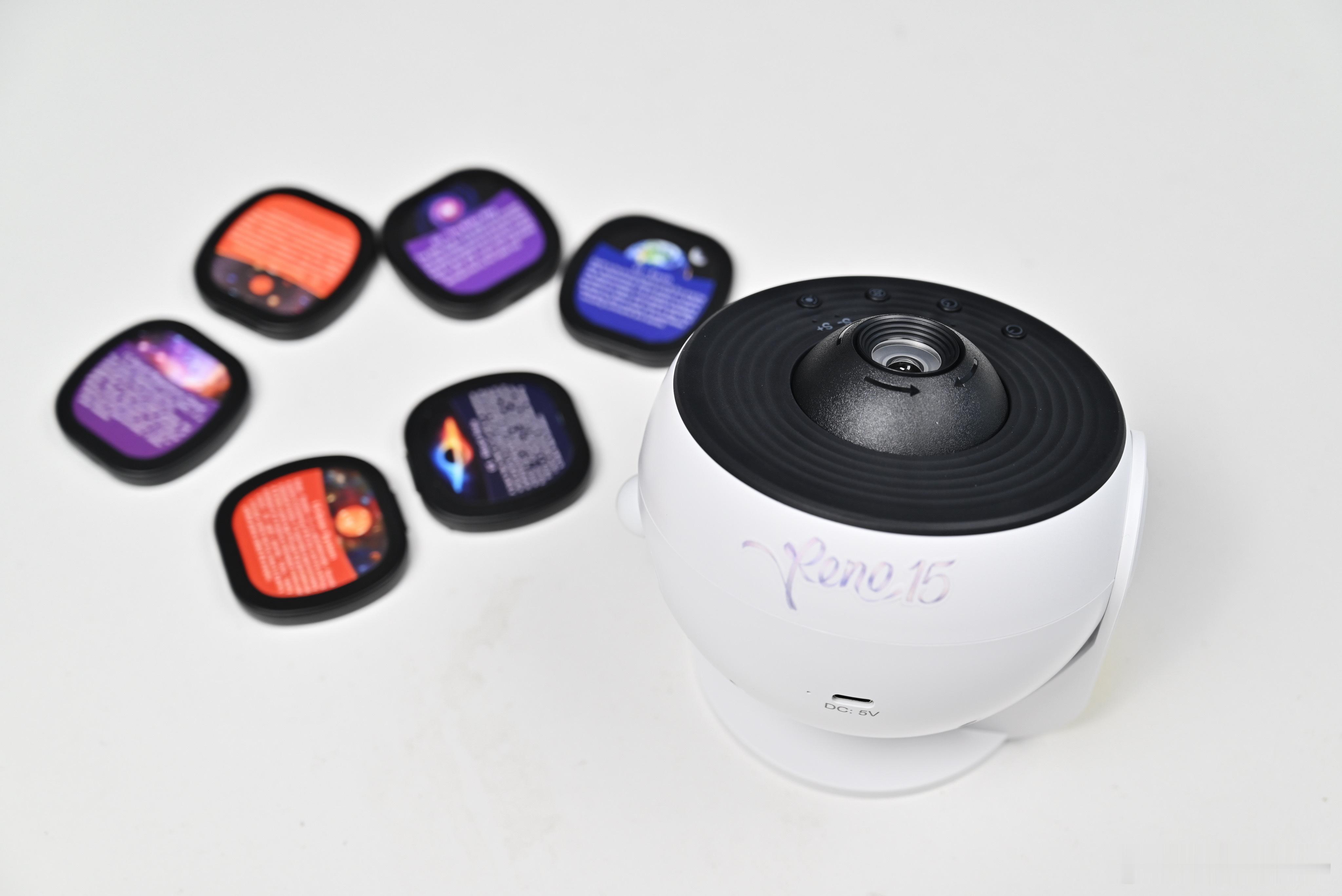 【转发抽送同款】OPPO Reno15邀请函挺有意思，是一套星空投影灯，提供了很