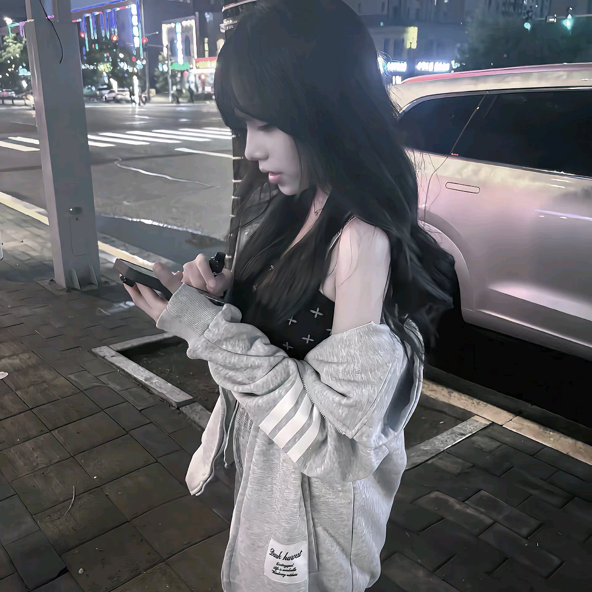 𝑾𝒆𝑪𝒉𝒂𝒕女生头像 | 优质女头 | 氛围感女头 ｜图源网络 专栏