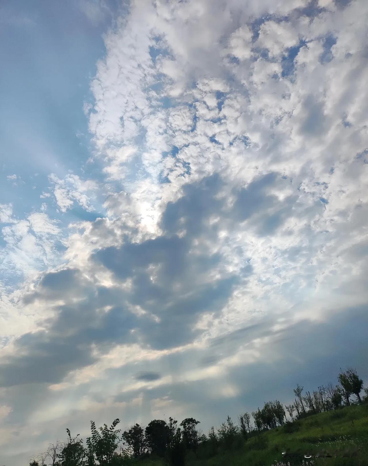 记录我的2025 之前还觉得在家带娃是个闲职，能有很多自己可以支配的时间，只到自