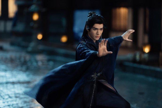 龚俊演完这场sorry全场 龚俊苏暮雨反差萌拉满！剧里怼人超飒，戏外常说sorr