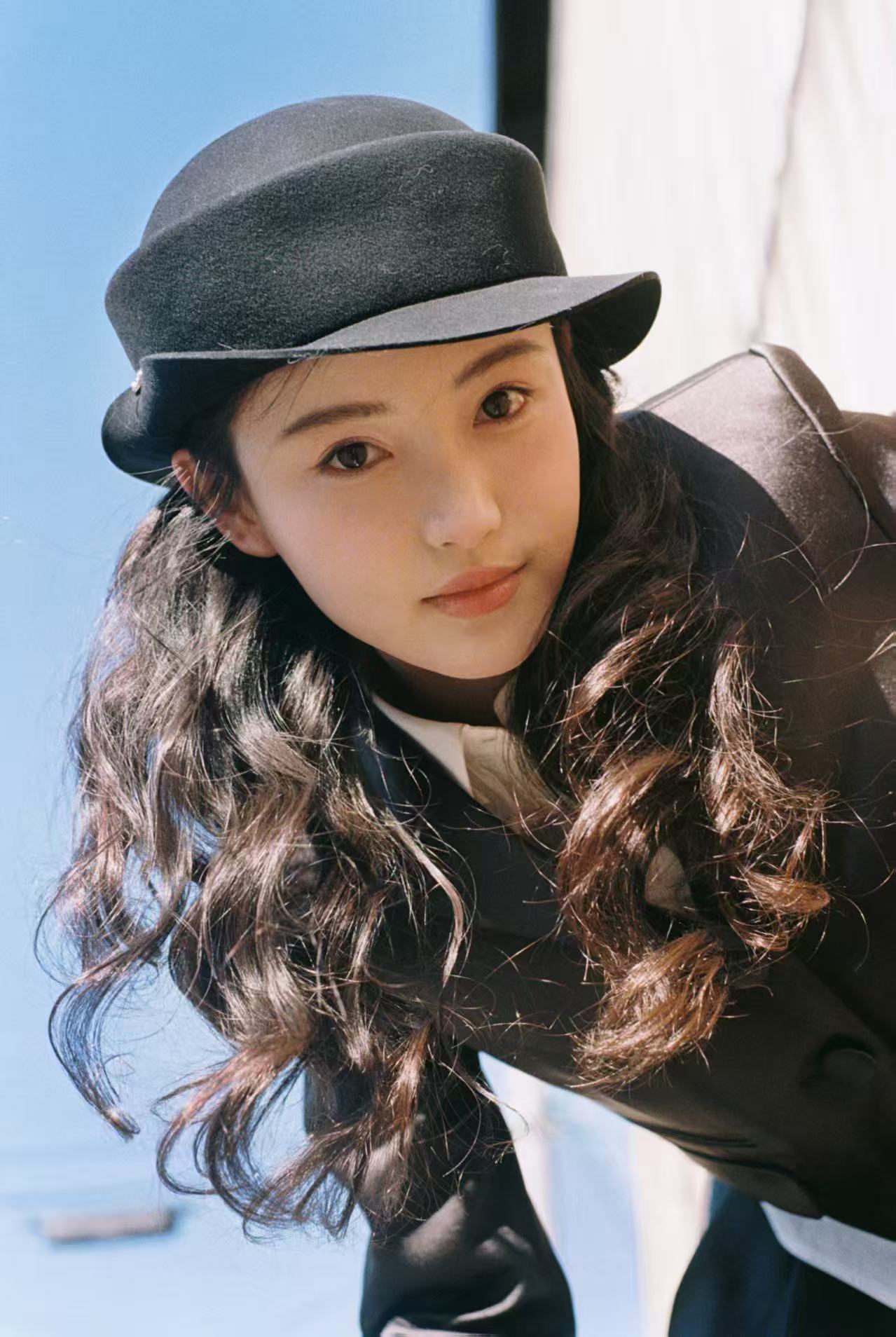 林小宅去演文吉儿的校园剧了 谁能拒绝林小宅演的校园角色？文吉儿精准抓住她的青春特