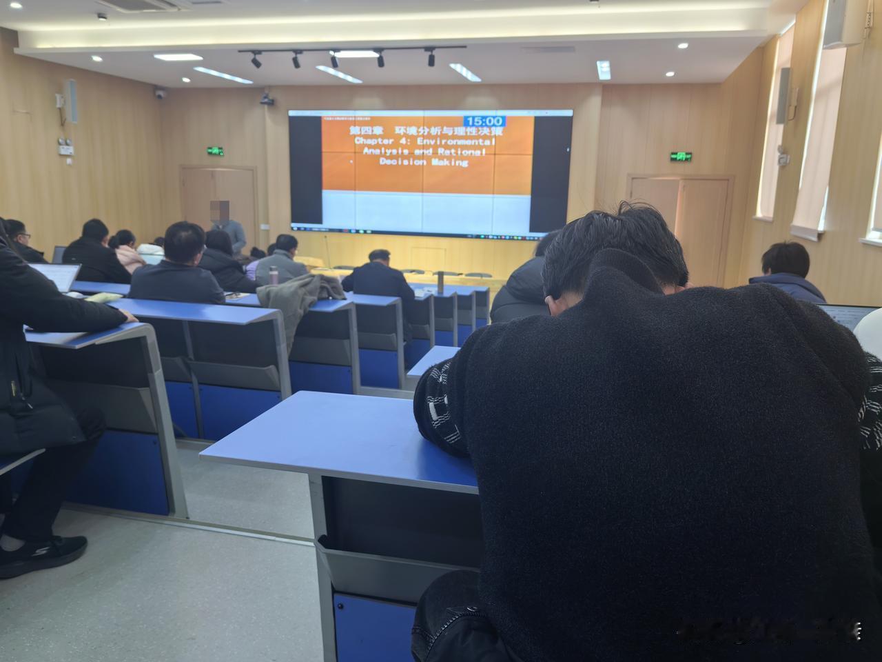 现在东阳市的老外也很多，而且这些老外的中文水平很高，当然也是具有一定高学历的基础