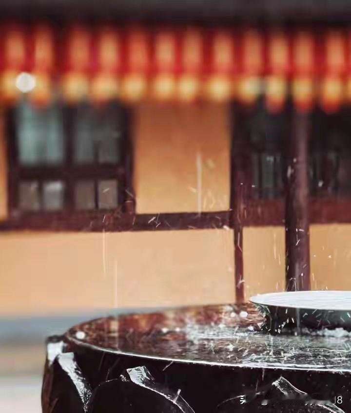 正月初七这天的天气，在老辈人眼里藏着不少讲究，很多人都好奇，这天到底是下雨好还是