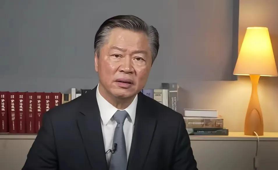 同样是姓‘赖’怎么差别那么大？
赖岳谦教授最近“火了”


因为他坚持两岸统一。