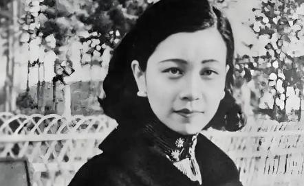 1973年，76岁的于凤至不顾众人的反对，以每坪50美金的价格，买下美国一片荒地