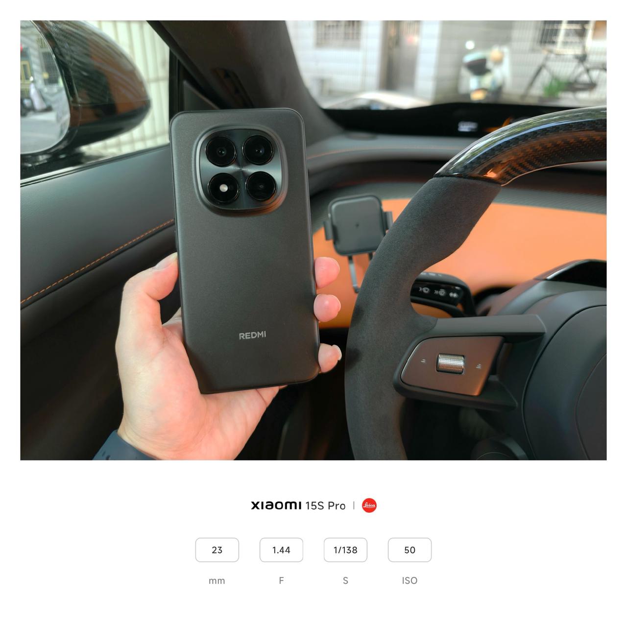 我这个颜色叫子夜黑，手机质感非常不错，大电池，但是挺薄的。采用四等深微曲屏，黑边