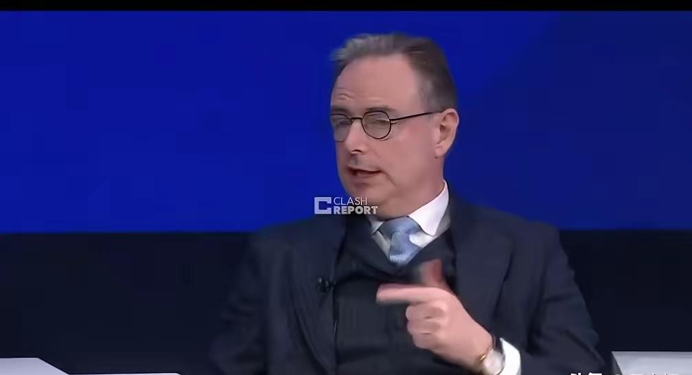1月20日，比利时首相巴特·德韦弗在达沃斯世界经济论坛上表示，欧盟已深陷对非自主