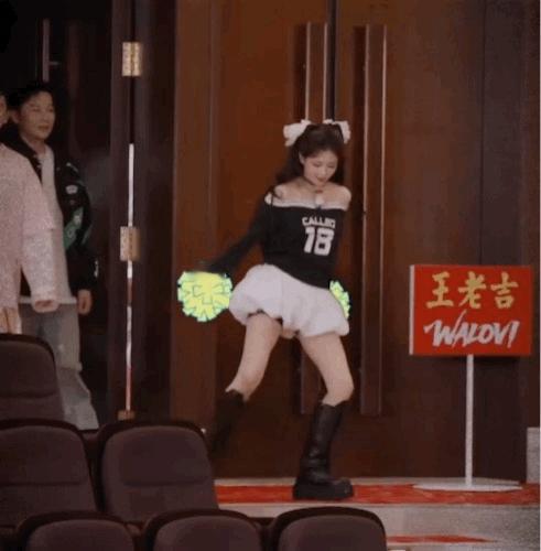白鹿跳啦啦操这段真的百看不厌，太有生命力了！你认为哪种女孩最迷人白鹿造型图片 白