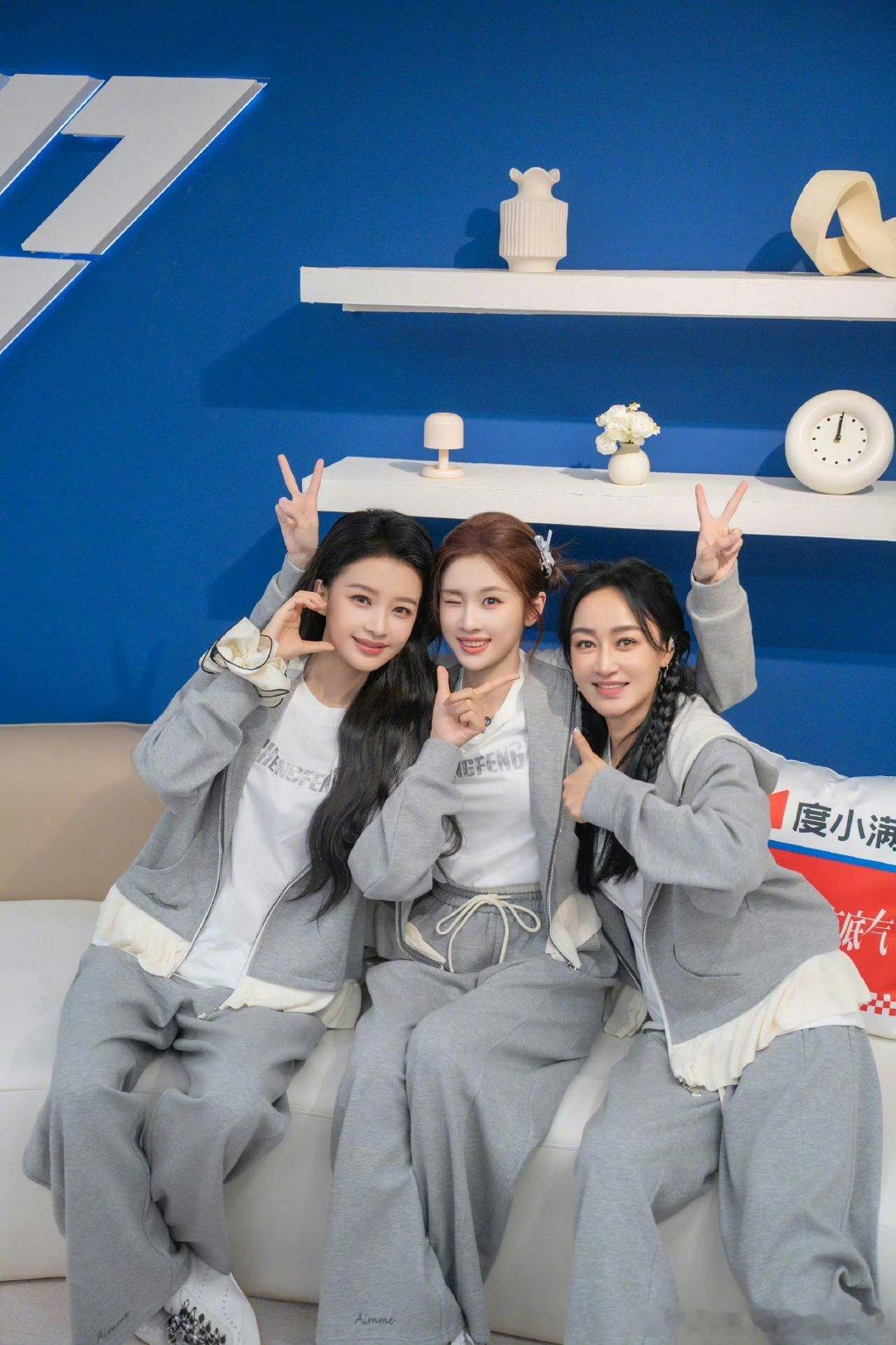 浪姐四公 无踢馆乘风2026不随意相信小道消息，赛制变动以官方为准，拒绝虚假传言