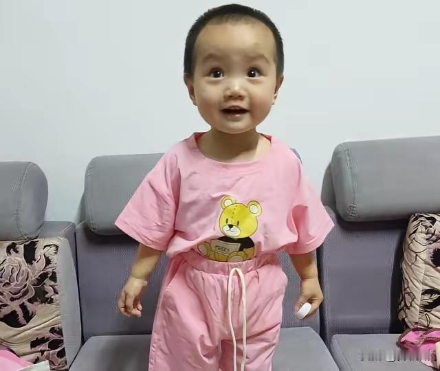 全网扩散！转发！
搜救贵州2岁小嘉莹！
辽宁4岁女童丁一失联43小时刚找到紧急寻