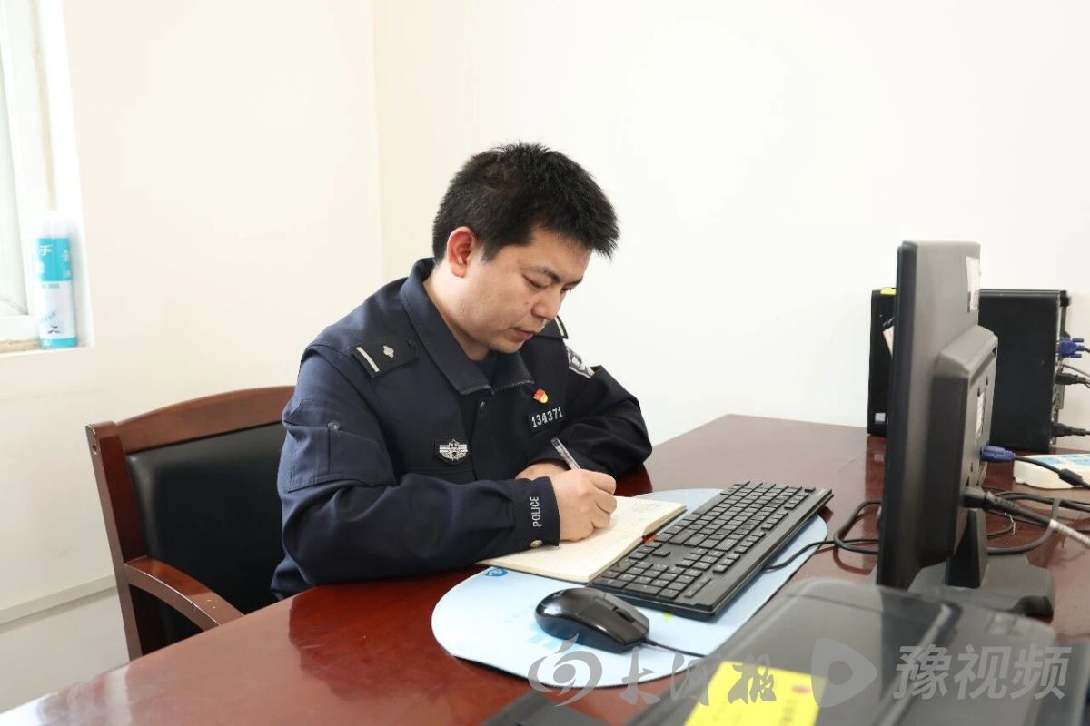 路国栋：“火眼金睛”践初心 一身藏蓝赴新程