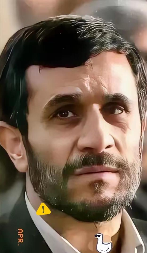 一颗没有任何火药味、却足以撼动地缘格局的“精神核弹”在波斯湾上空炸响。

在一个