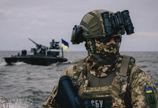 最近俄乌战场又出大新闻了，一边是普京亲自下了道“不伤人”的命令，一边是俄军方说“