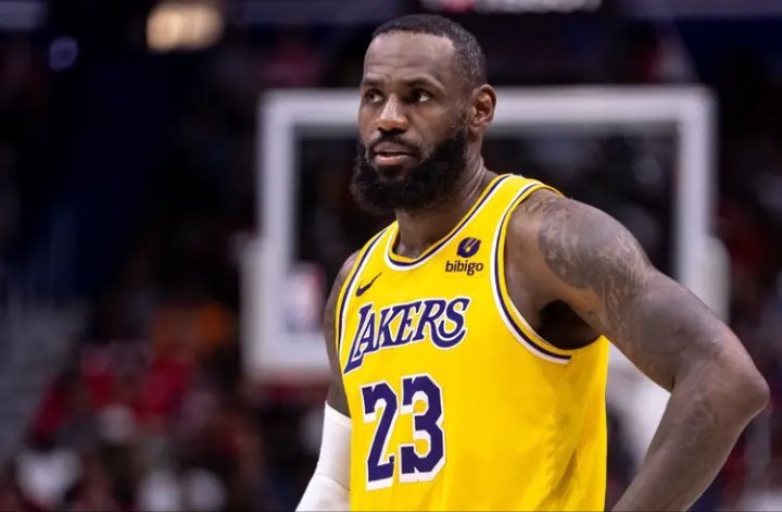 魔术新援、詹姆斯和约基奇各自的前队友波普在中国行期间参加节目，期间被提问到在自己