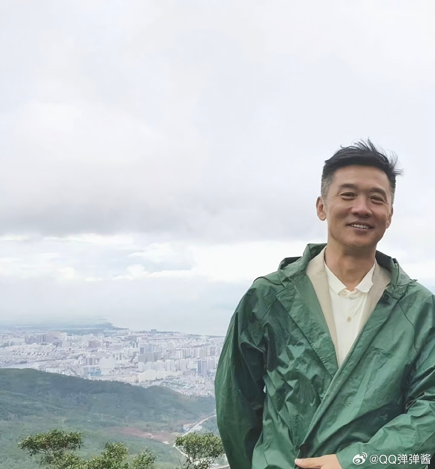 法拉利老了也是法拉利 成熟魅力这一块帅我一大跳 也是叔圈天菜了黄志忠｜ ​​​