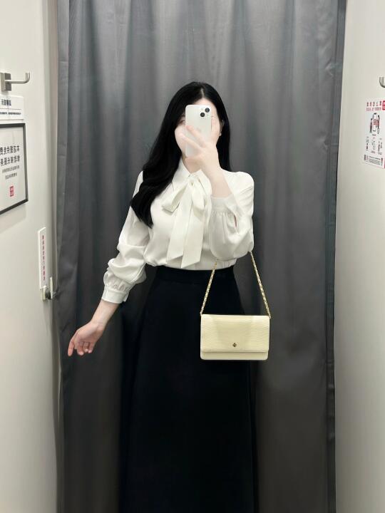 🎞️瘦了，更有金秘书气质了～