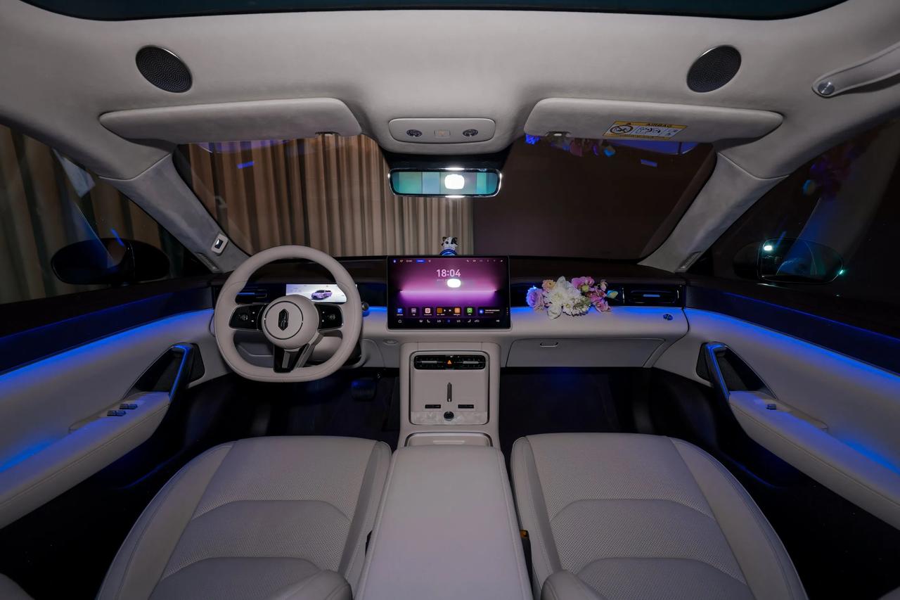 就冲这个预定表现，就能够看出大家对于鸿蒙智行的表现是有多么的认可了。尚界Z7与Z