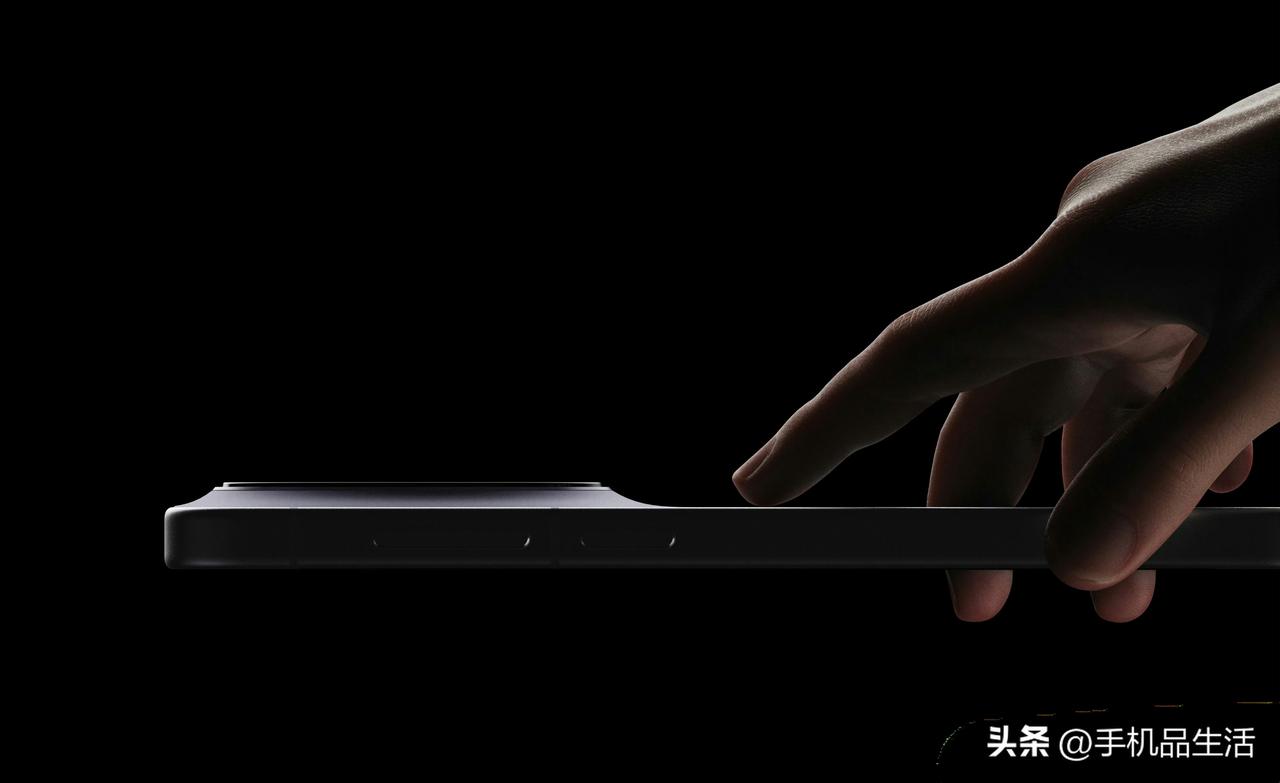 vivo X300局部特写和OPPO Find X9正面照曝光

今日，有数码博