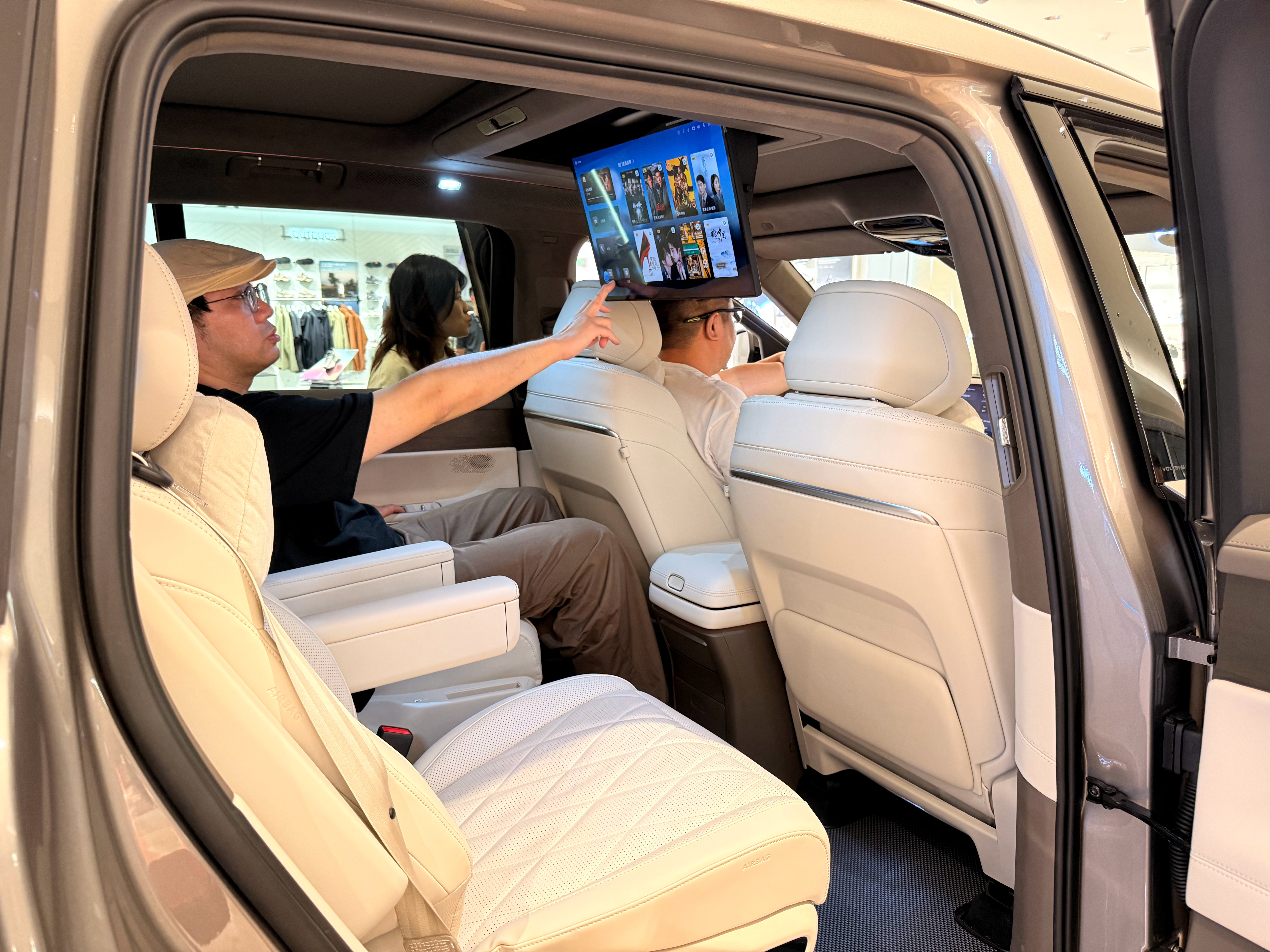 最近的新车太多直接看到眼花对于车企：新产品要怎么突围老产品要怎么保持竞争力对于销