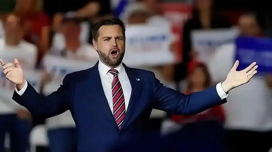 美国副总统万斯反对跟伊朗开战，结果被排挤出了特朗普的权力圈。
 
这让我想起中国