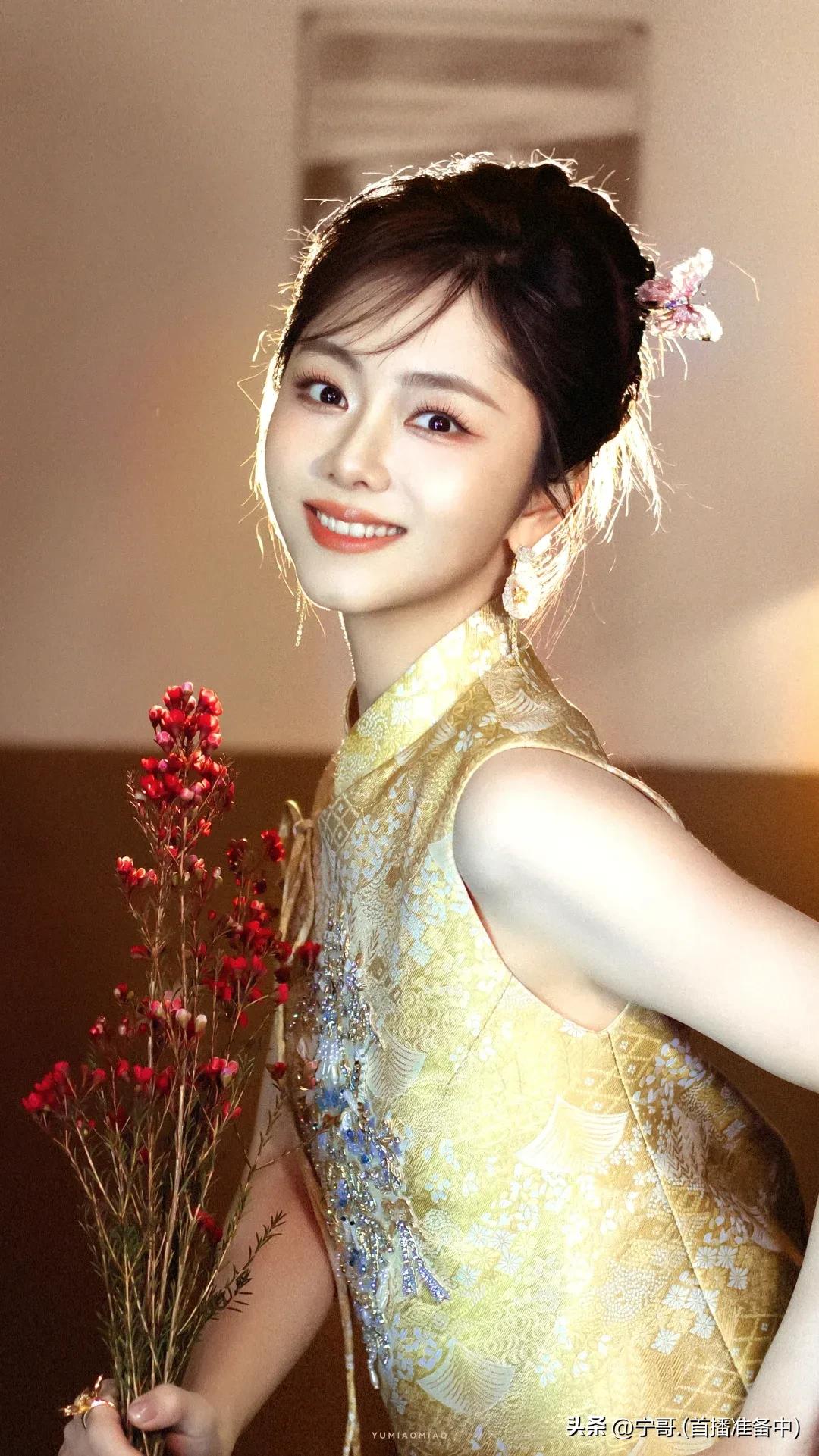 炸裂！娱乐圈：明星私事、情感纠葛与事业算计的“大杂烩”

娱乐圈，向来热闹非凡，