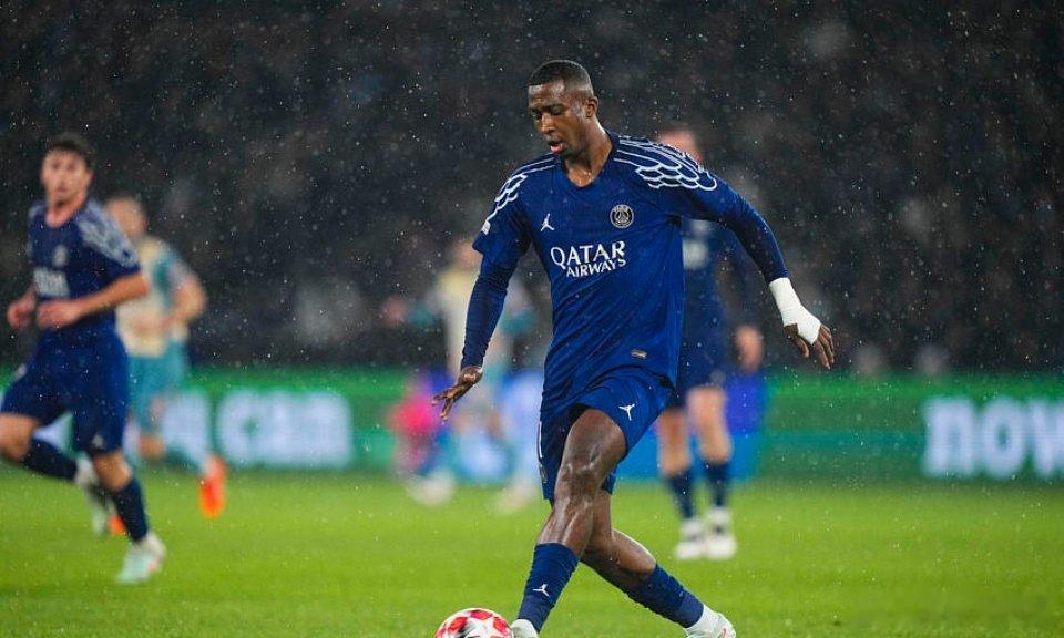 12月19日讯 法甲巴黎圣日耳曼俱乐部官方宣布，队内的厄瓜多尔后卫帕乔将继续休息