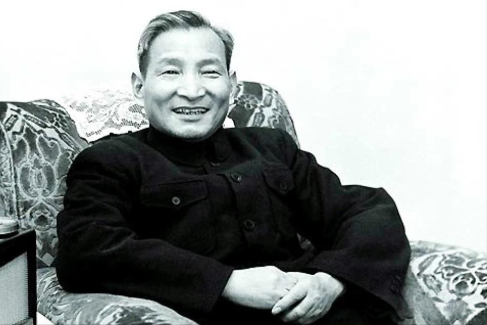 陈云与计划生育：1979年关乎国运的艰难抉择
 
1979年计划生育严格推行一胎