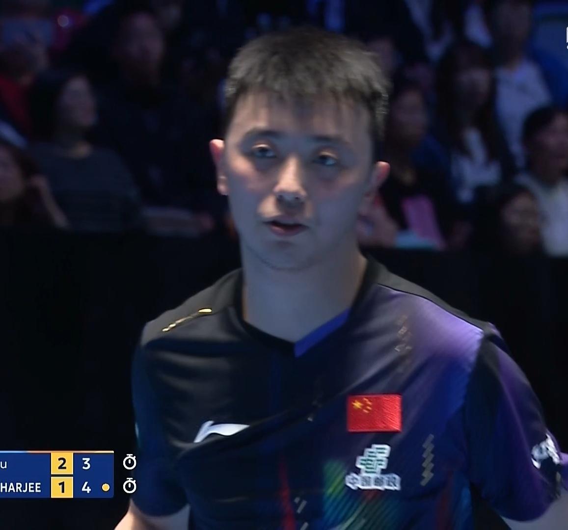 亚乒小组赛第三轮，陈垣宇2-3不敌巴特查尔吉，比赛太让人揪心了，能否出线还要看户