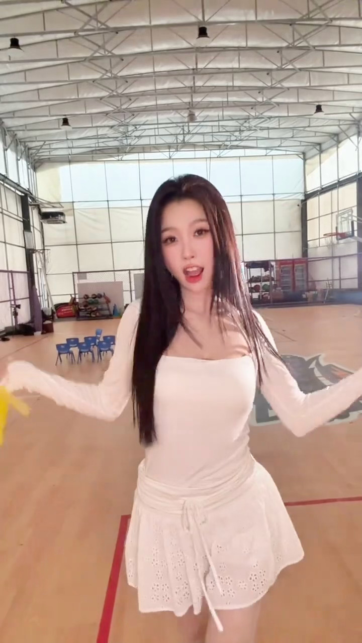 小林老师返场最美啦啦队欣欣子来啦🏀！虞书欣篮球啦啦队舞虞书欣小林老师返场